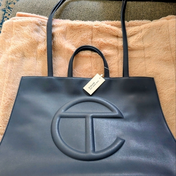🔥RARE🔥  Telfar Shopping Tote Large in Navy - Picture 3 of 10